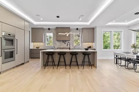 28 Petrini Cir, Needham, MA 02492