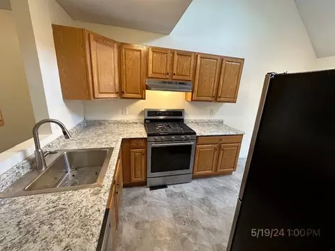 9 Adams Ct #9, Hingham, MA 02043 photo 6