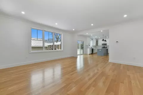 Living - 74 Etna Rd, Dedham, MA 02026 photo 3 of 4