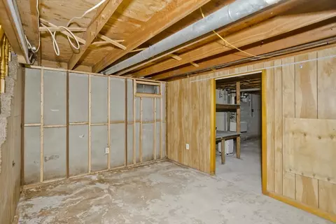 78 Helberg Rd, Springfield, MA 01128 photo 33