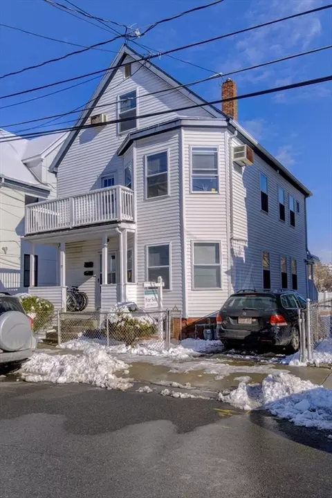 35 Harrison St, Somerville, MA 02143