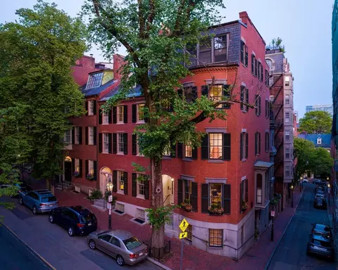 86 Mount Vernon St, Boston, MA 02108