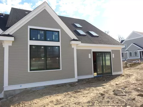 22 Talbot Ln #22, Reading, MA 01867 photo 2