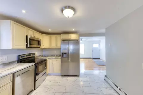 3 Maranda St, Worcester, MA 01604 photo 9