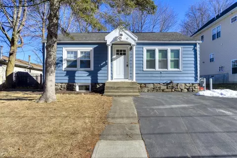 3 Maranda St, Worcester, MA 01604