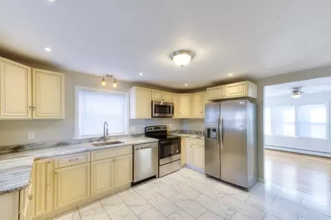 3 Maranda St, Worcester, MA 01604 photo 8