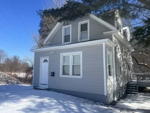 21 James St, Worcester, MA 01603