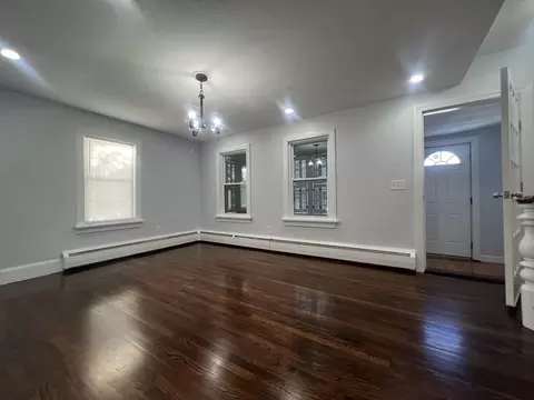 Living - 21 James St, Worcester, MA 01603 photo 1 of 4