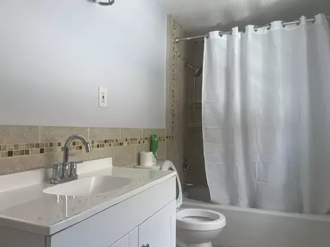 Bath - 21 James St, Worcester, MA 01603 photo 1 of 4