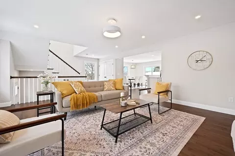 Living - 33 Third, Worcester, MA 01602 photo 1 of 2