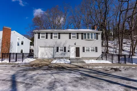9 Hackensack Ter, Boston, MA 02467
