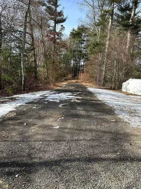24 Weaver St, Wareham, MA 02576 photo 7