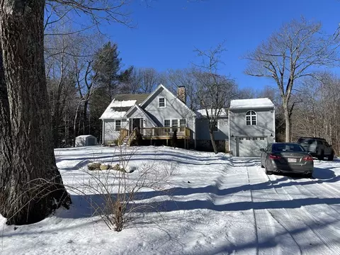 91 Holt Rd, Ashburnham, MA 01430 photo 2