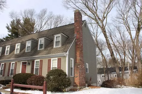 426 Wellman Ave #426, Chelmsford, MA 01863