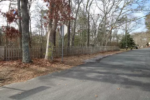 41 Pine Crst, Barnstable, MA 02632 photo 2