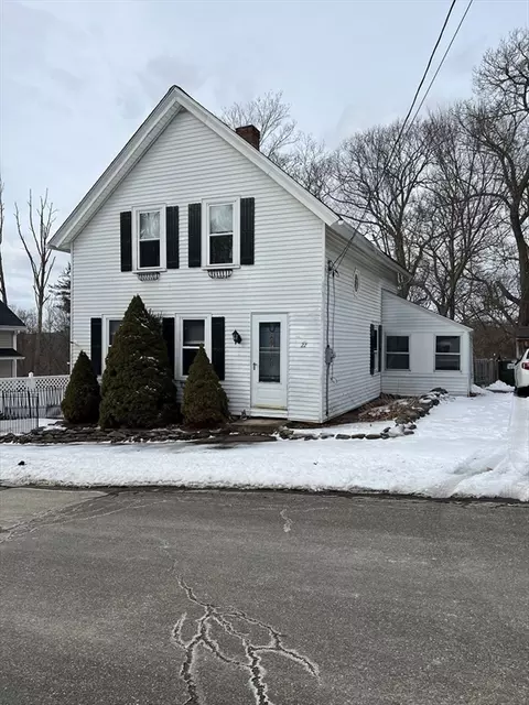 27 Keyes St, Warren, MA 01083