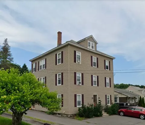 76 Birch St, Clinton, MA 01510