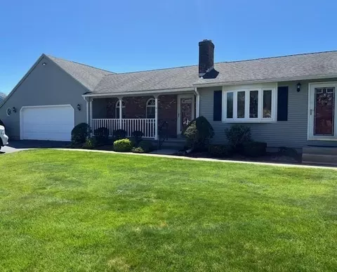 11 Conifer Dr, Agawam, MA 01001