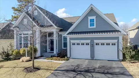 37 Woody Nook, Plymouth, MA 02360