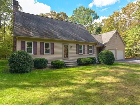 79 King St, Norfolk, MA 02056