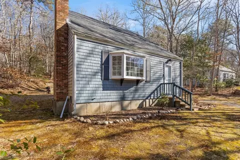 73 Deerfield Rd, Mashpee, MA 02649 photo 3