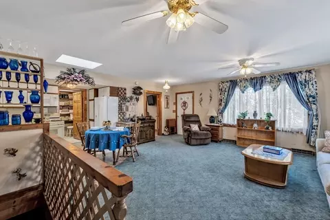 5 Monteiro St, Wareham, MA 02571 photo 4