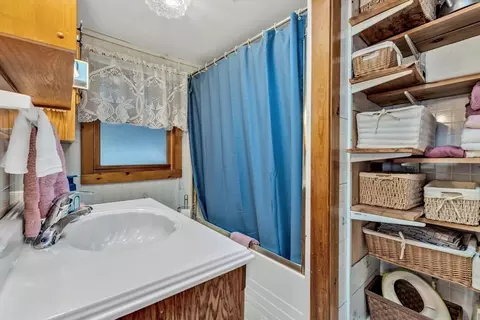 5 Monteiro St, Wareham, MA 02571 photo 11