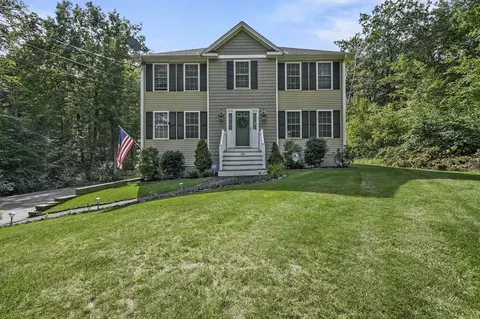 181 Billings Rd, Fitchburg, MA 01420