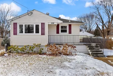 258 Seminole Ave, Waltham, MA 02451
