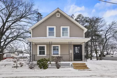 1 Regan Pl, Leominster, MA 01453