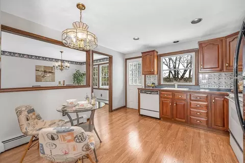 24 Benton Cir, Reading, MA 01867 photo 5