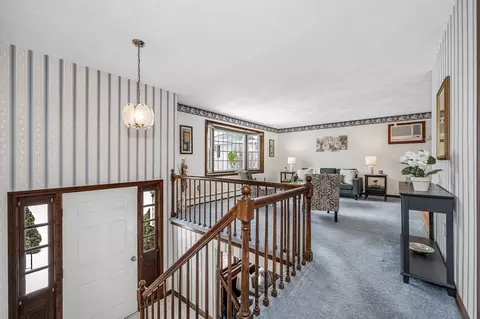 24 Benton Cir, Reading, MA 01867 photo 8
