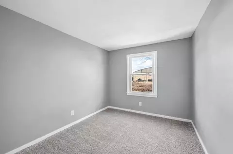 83 Gilbert Ave, Springfield, MA 01119 photo 20