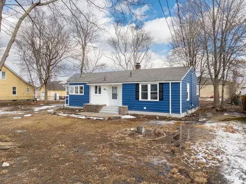 83 Gilbert Ave, Springfield, MA 01119 photo 38