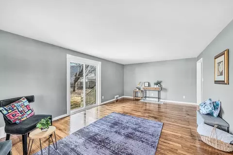 83 Gilbert Ave, Springfield, MA 01119 photo 18