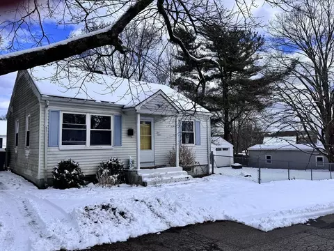 112 Sanford Ave, Somerset, MA 02726