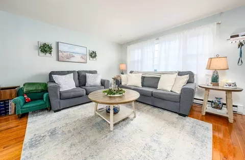 110 W Main St #21, Hyannis, MA 02601