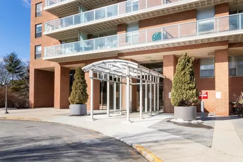 111 Perkins #234, Jamaica Plain, MA 02130