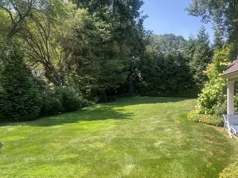 243 Ridgeway Rd, Weston, MA 02493 photo 34
