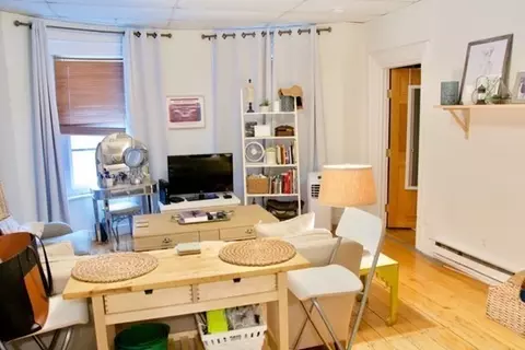702 Massachusetts Ave #5, Boston, MA 02118