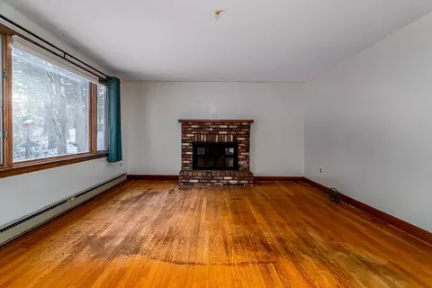 10 Jonathan Dr, Ayer, MA 01432 photo 9
