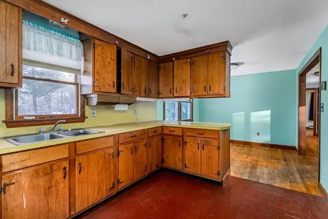 10 Jonathan Dr, Ayer, MA 01432 photo 15