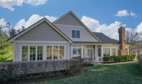 59 Charles Ct #59, Southborough, MA 01772