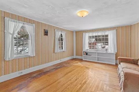 146 Elm St, Georgetown, MA 01833 photo 13