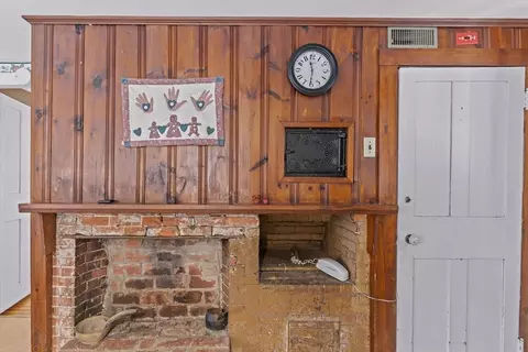 146 Elm St, Georgetown, MA 01833 photo 9