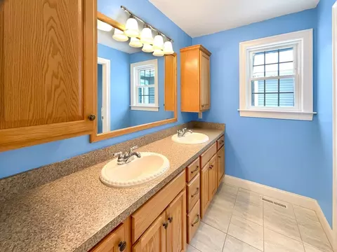 391 Britton St, Raynham, MA 02767 photo 27