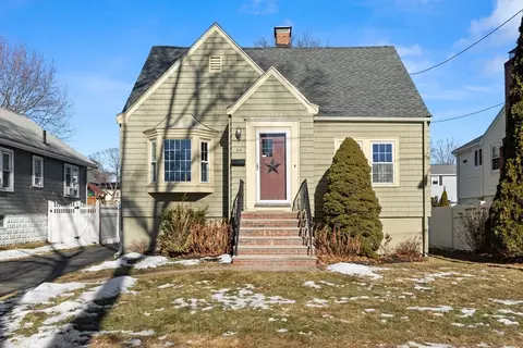 22 Ells Ave, Melrose, MA 02176