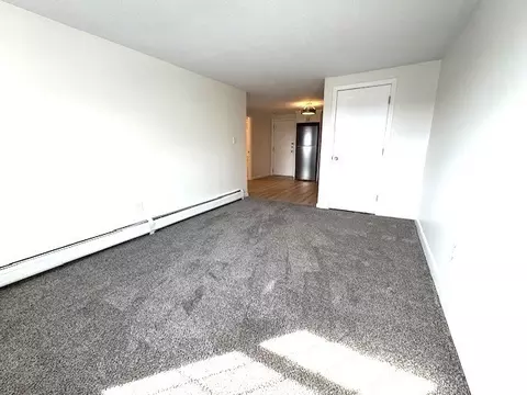 Living - 2 Mcdewell Ave #16, Danvers, MA 01923 photo 3 of 4