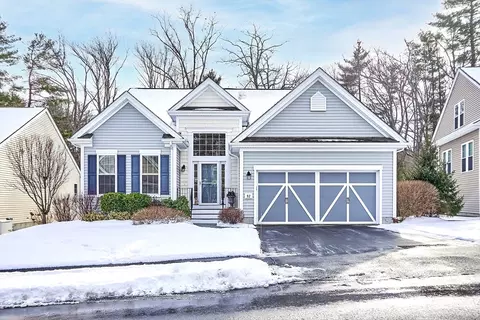 92 Skyline Dr #92, Acton, MA 01720