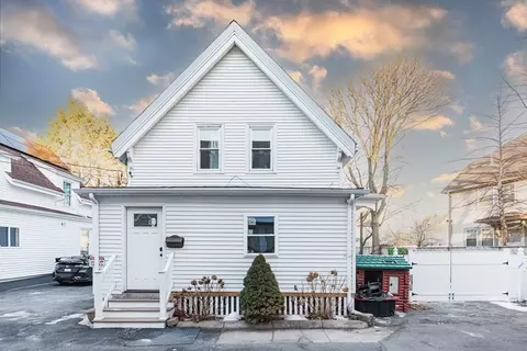 12 Warren Pl, Lynn, MA 01902